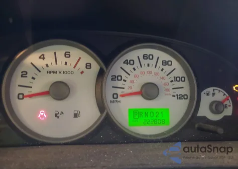 2007 Ford Escape Xls/Xls Manual z USA, uszkodzony, nr VIN 1FMYU92Z87KA84201